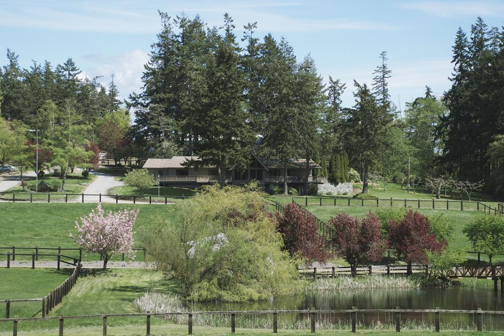 Wildwood Farm Bed & Breakfast Oak Harbor Exterior photo