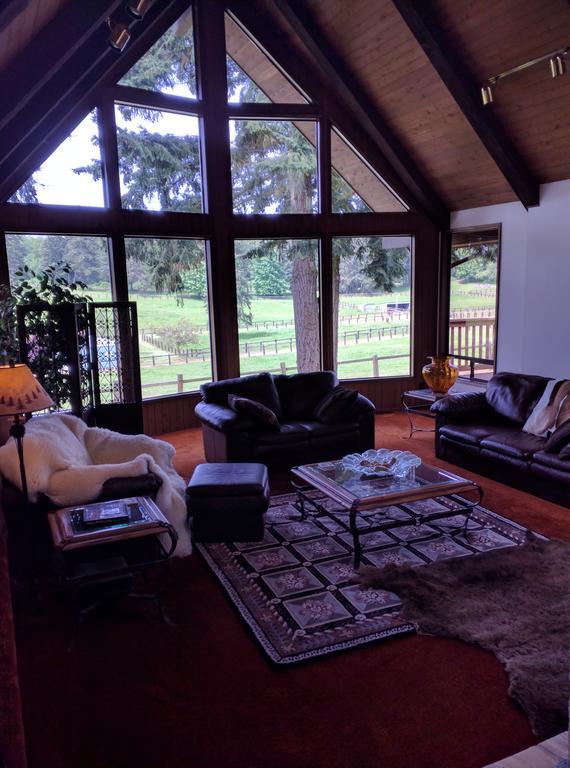 Wildwood Farm Bed & Breakfast Oak Harbor Exterior photo